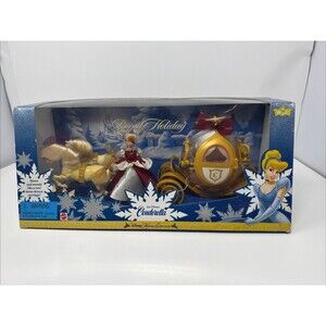 Vintage 1998 Mattel Disney Cinderella Royal Holiday Carriage & Mini Doll 19096